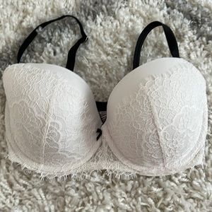 Victoria’s Secret Dream Angels- lined demi Bra